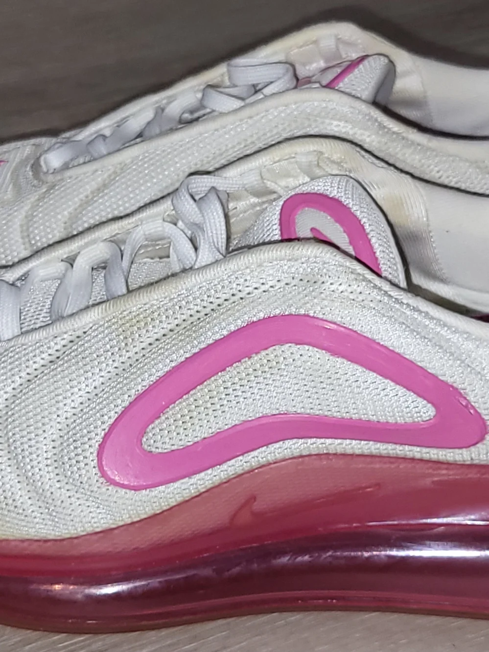 ✔️ Women's White & Pink Nike Air Max 720
